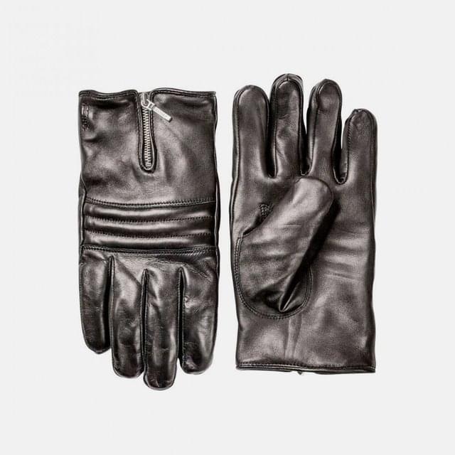 Russel Black Leather Gloves by Hestra on Inspirationde