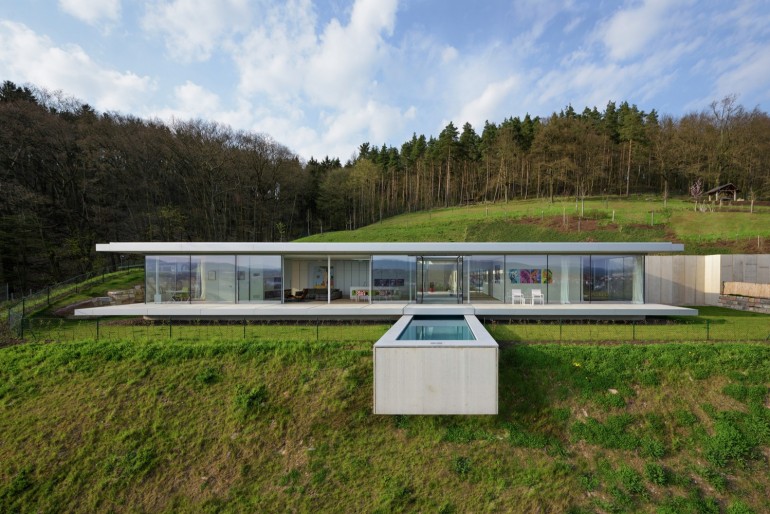 Innovative Sustainable Villa Built from Glass, Steel and Concrete