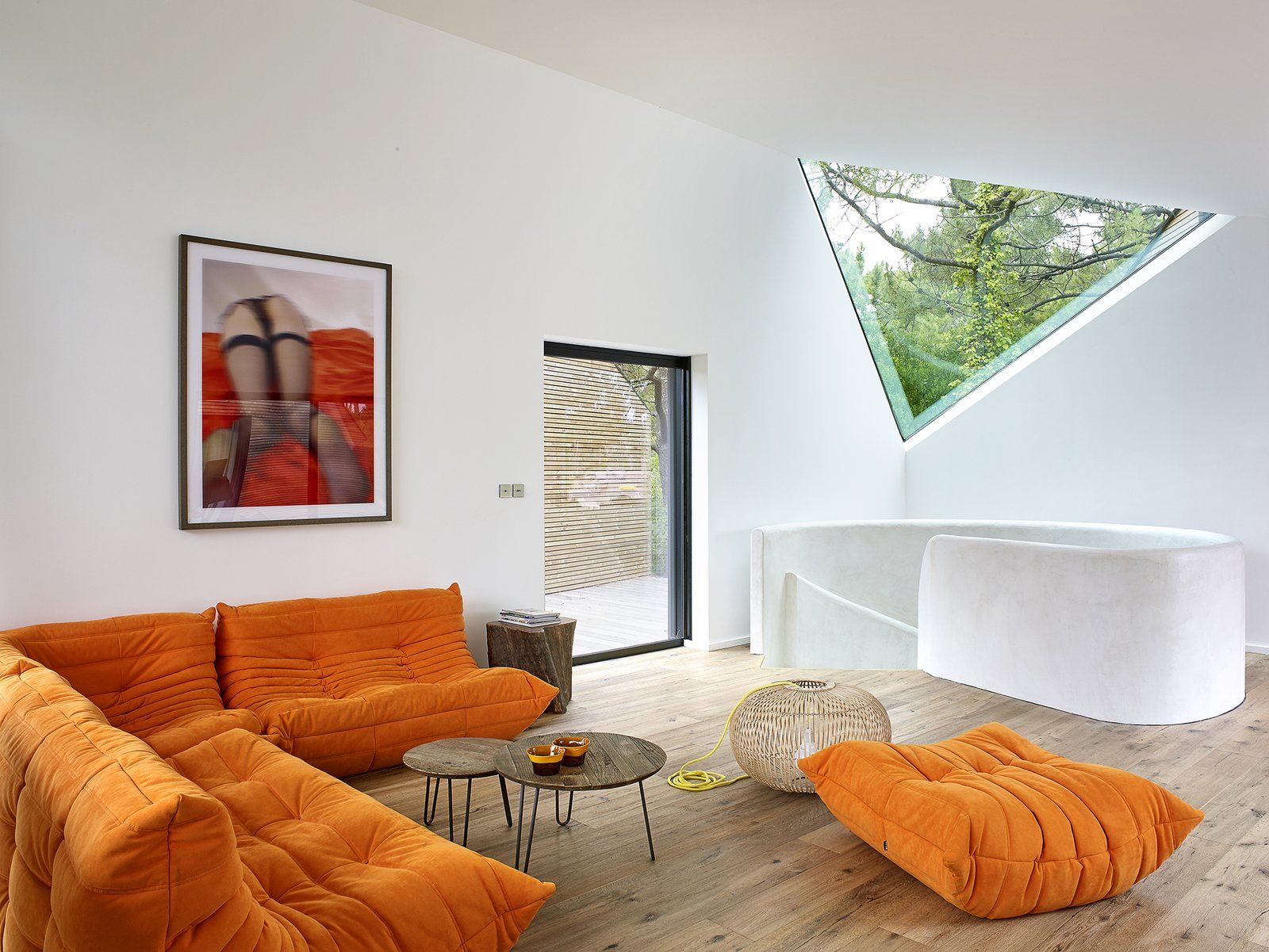 How to Incorporate the Color Orange Into Your Home