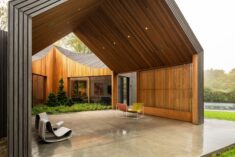 Six Square House / Young Projects