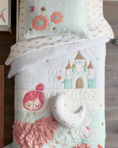 Modern Girls Bedding: Girl Sheet Sets & Duvet Covers | Crate & Kids