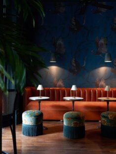Ten joyful interiors with decorative printed wallpaper