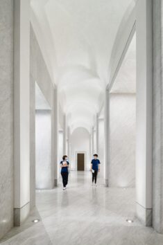 Foster + Partners turns palazzo in Rome into Apple Store