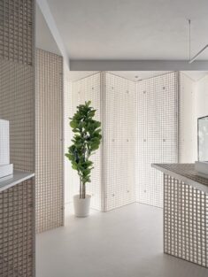 StudioAC clads second Edition cannabis dispensary in zigzagging grating