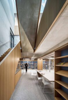 Public Library Dornbirn  / Dietrich | Untertrifaller Architekten