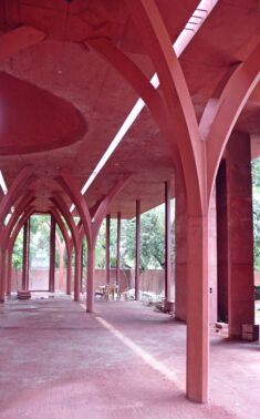 Red Mosque / Kashef Chowdhury – URBANA