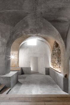 Bergmeisterwolf tops 12th-century wine cellar with bronze funnel