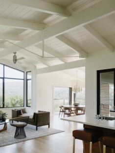 Portola Valley Residence by Malcolm Davis Architecture