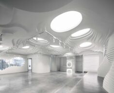 White Cave Gallery / 123 architects