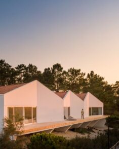 Falcão de Campos designs zigzagging vacation villa Pura Comporta