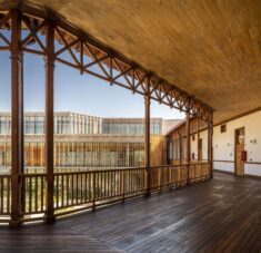 Matta Sur Community Health Center / Luis Vidal + Arquitectos
