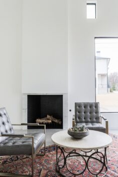 5 Homes With Cozy, Modern Fireplaces
