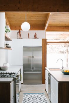 A Bill Mack Midcentury Home Gets a Gorgeous Remodel in Three Months Flat