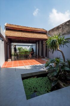 2HIEN house in Vietnam built using tiles salvaged from the owners’ previous home