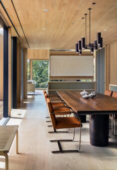 5 Modern Homes With Dazzling Dining Rooms