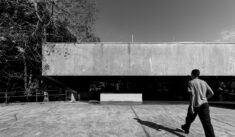 Architecture Classics: Crematorium at Vila Alpina / Ivone Macedo Arantes