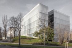 Campus and Creative Innovation Knowledge Park  / 3h architecture