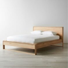 Hoyne Bed, Queen by Unison