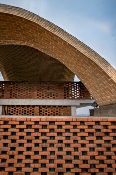 Light Earth Designs creates sustainable cricket pavilion of self-supporting parabolic roofs