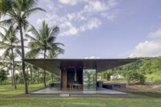 Parikrama House /  SPASM Design Architects