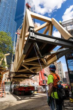 SOM connects block-long glulam bridge to the High Line