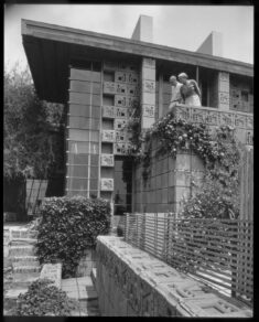 Thieves Stole $200k Worth of Pieces from Frank Lloyd Wright’s Freeman House