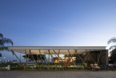 Tourist Information Center – Ponta Negra Park / Laurent Troost Architectures