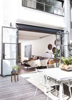 10 Dreamy Indoor/Outdoor Living Spaces