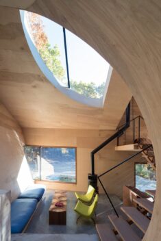 Steven Holl’s Solar-Powered Ex of In House Sits Lightly Upon the Land