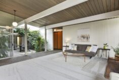 A Bay Area Eichler Home With a Greenery-Filled Atrium Lists for $850K
