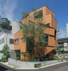 House H / Onishimaki + Hyakudayuki Architects
