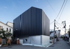 House in Higashisumiyoshi / Horibe Associates
