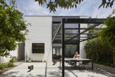 South Yarra Void House / Andrew Child Architect