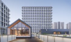 Zhangrun Office Buildings / Scenic Architecture Office